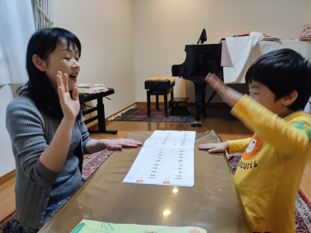 安佐南区伴南・石内北（こころ）森山美紀ピアノ音楽教室幼児ピアノ