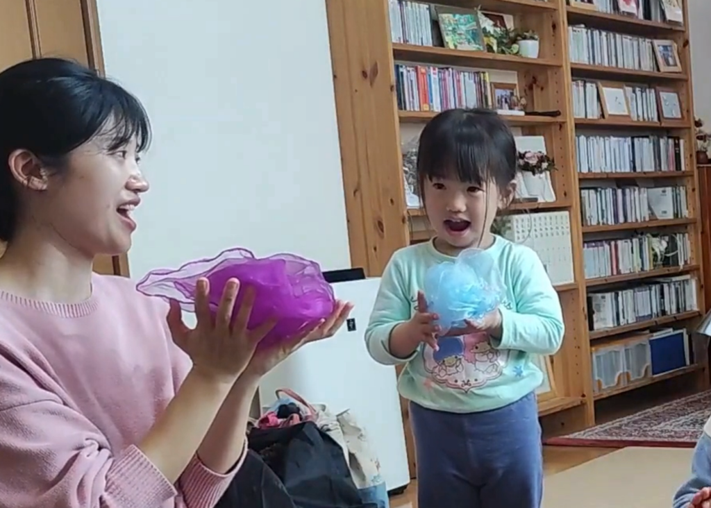 安佐南区伴南・石内北(こころ)森山美紀ピアノ音楽教室♪リトミック