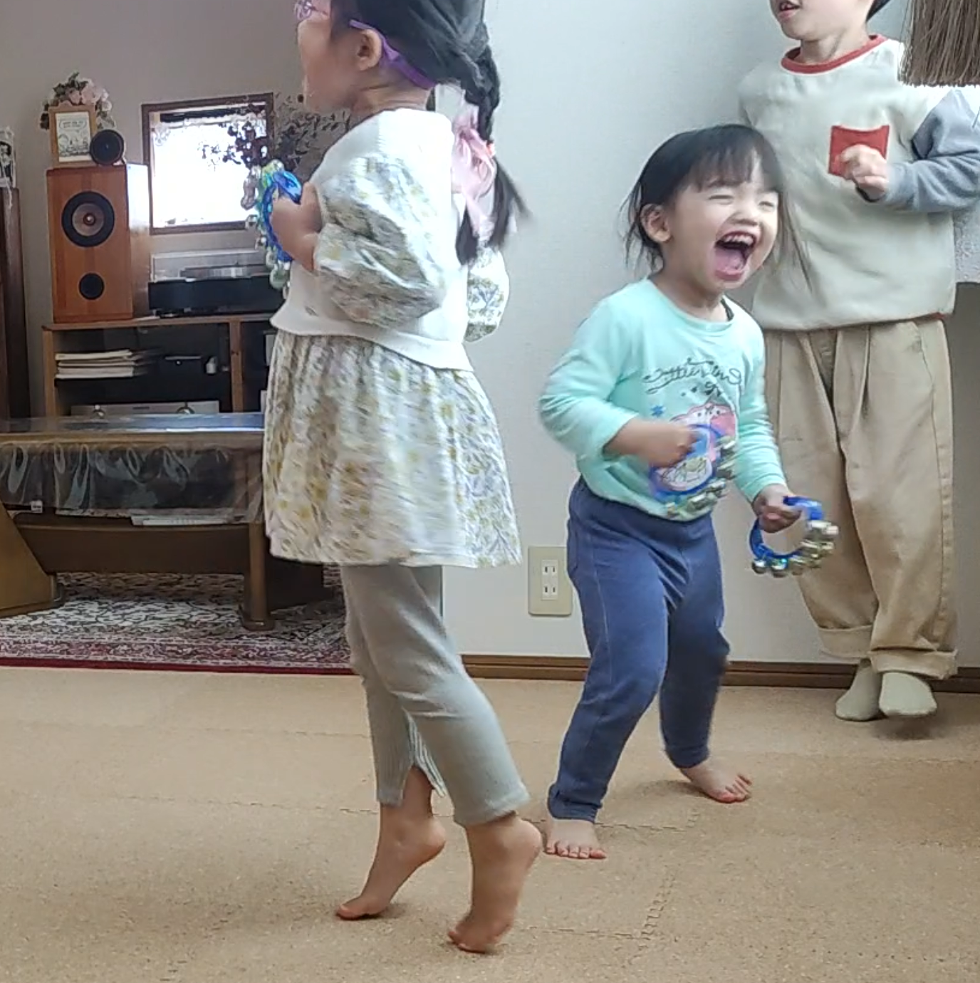 安佐南区伴南・石内北(こころ)森山美紀ピアノ音楽教室♪リトミック