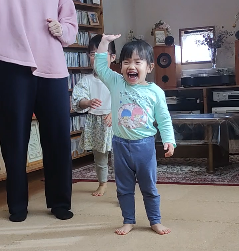 安佐南区伴南・石内北(こころ)森山美紀ピアノ音楽教室♪リトミック